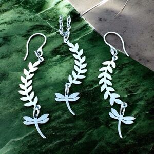 🆕 New Beginnings Laser Cut Necklace and Earrings Set Stainless Steel